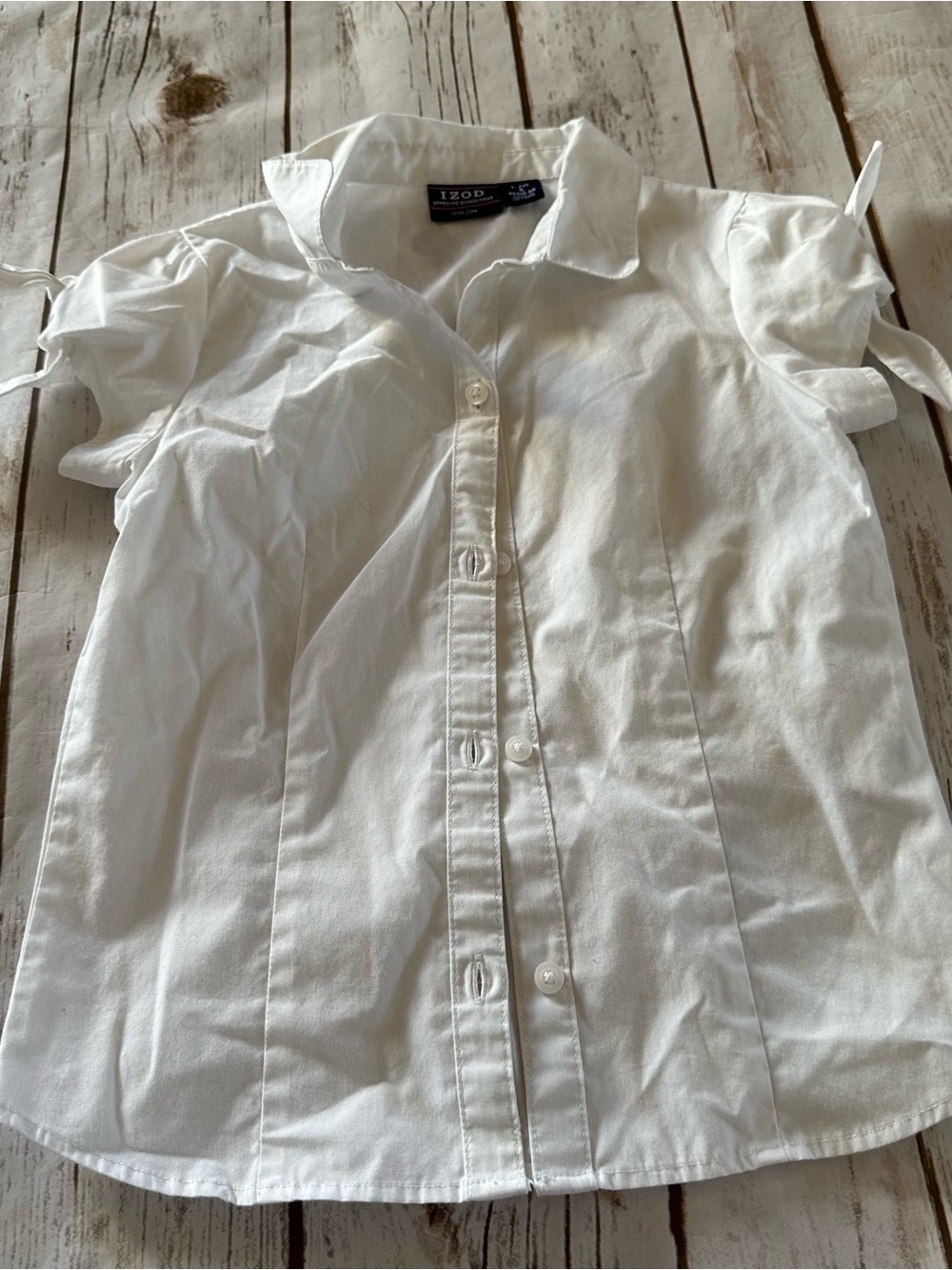 Izod white blouse with tie sleeves, vguc size 6